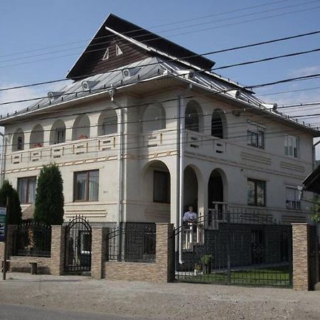 Pension Bud Váncsfalva Kültér fotó